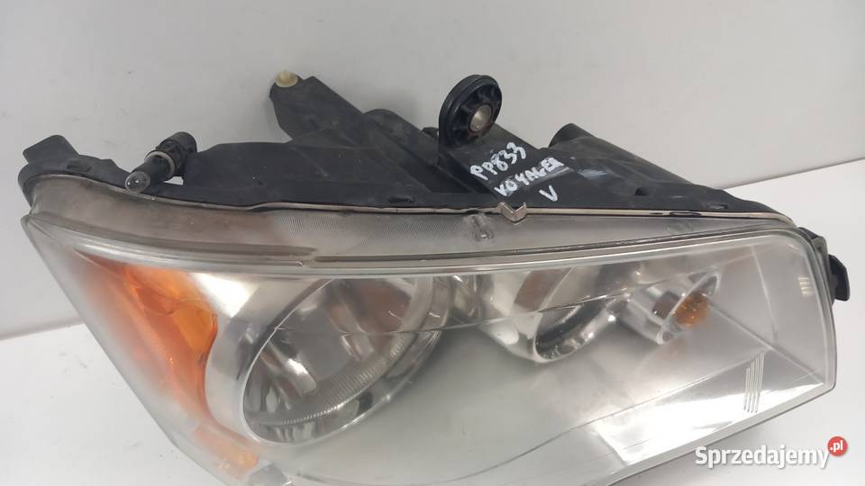 CHEVROLET VOYAGER V LAMPA PRZÓD PRAWA Zbierkowo