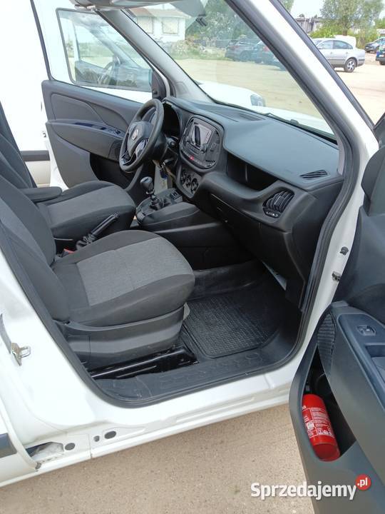 Fiat Doblo Cargo Maxi Diesel Chłodnia Izoterma Rok produkcji 2018 Rumia