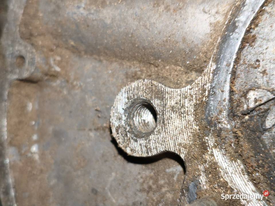 Dekiel pokrywa rozrządu K750 Leszno