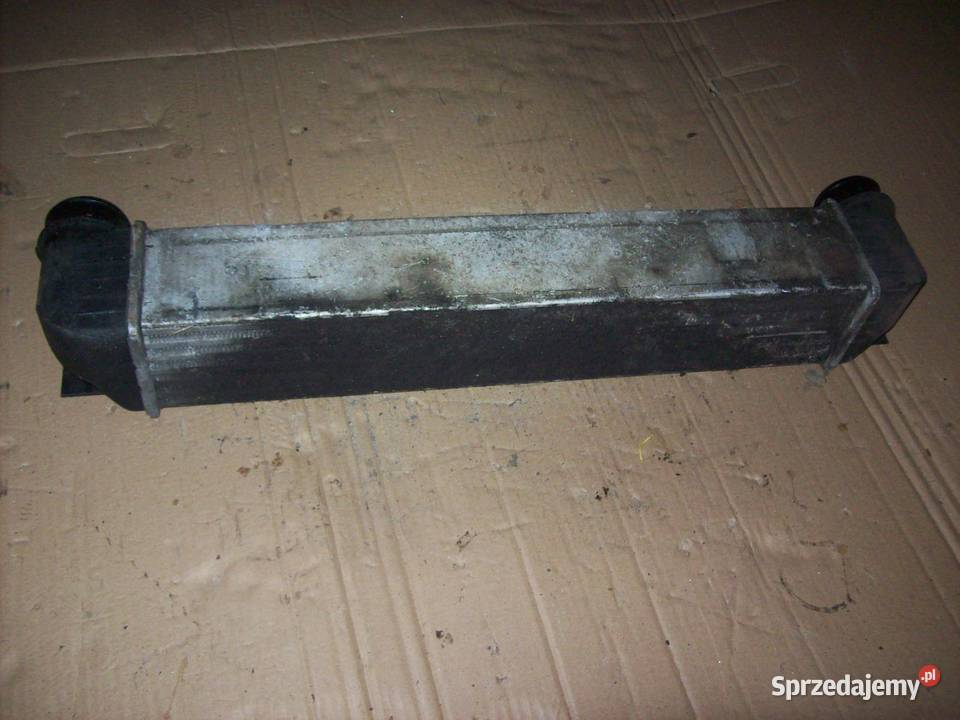 BMW E39 20 D Intercooler Chlodnica powietrza Rok produkcji 2003 Części samochodowe Mińsk Mazowiecki