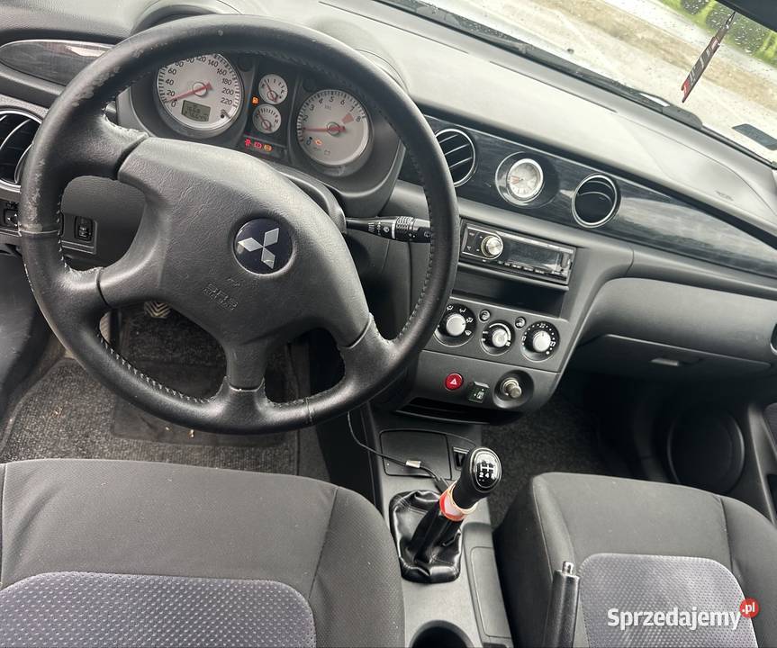 Mitsubishi outlander 20 gaz 2003r 4x4 podkarpackie Słotowa sprzedam