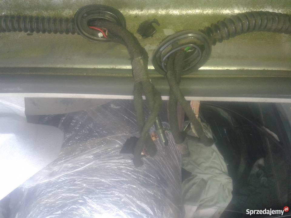 Istalacia bagażnika tylna golf 4 kombi Tanio Części Ozorków