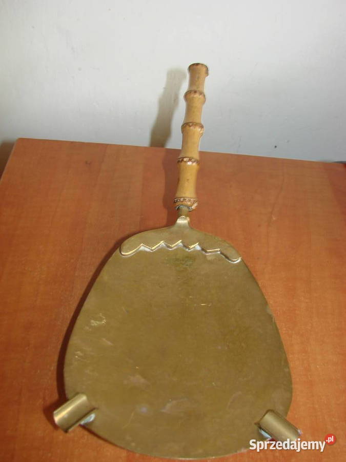 mosiężna popielniczka z bambusowym uchwytem Pozostałe Pruszcz Gdański