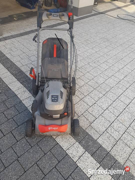 Sprzedam kosiarkę spalinową Faworytz napędem śląskie