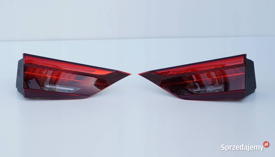 LAMPA TYŁ W KLAPĘ PRAWA LEWA INFINITI QX50 17 wielkopolskie Nowy Tomyśl