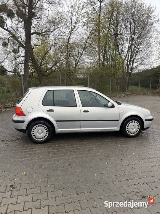 Volkswagen Golf 4 16 benzyna Niski Przebieg Biłgoraj