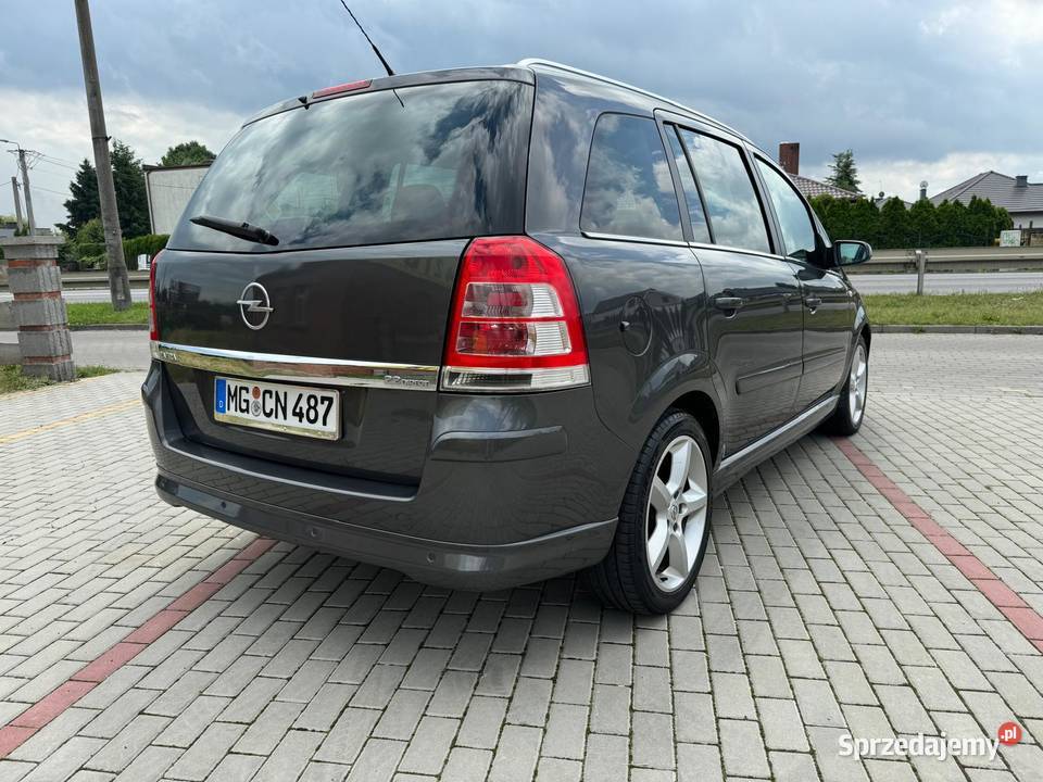 Opel Zafira B Lift 22 Benzyna Opłacony 7 osobowa pierwszy właściciel