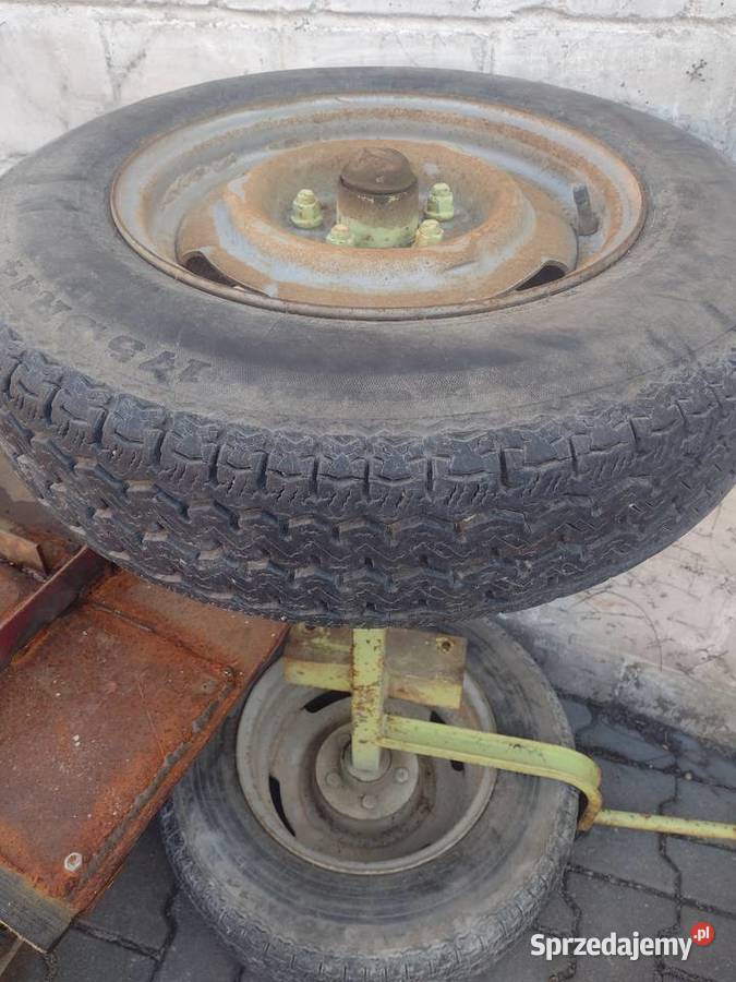 Oś z kołami Sandomierz