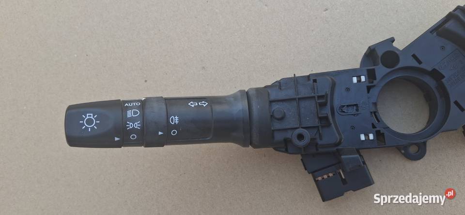 KIA PICANTO II MANETKI PRZEŁĄCZNIK ZESPOLONY Bieleń