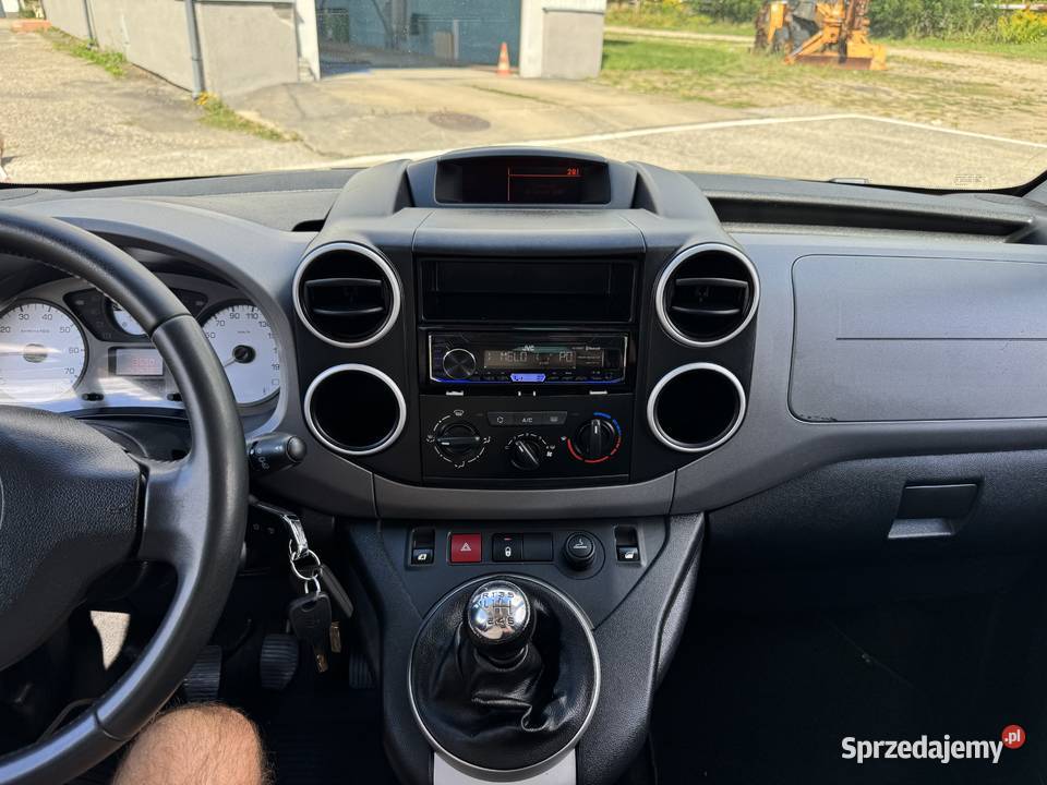 Citroen Berlingo 16 DIESEL Klimatyzacja Tempomat przyciemniane szyby Konin