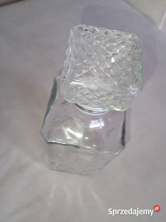 karafka butelka pojemnik kwadratowy rzeźbiony