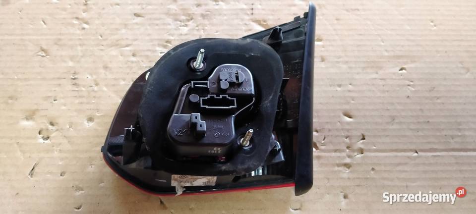 VW GOLF VI HB 0813 LAMPA TYLNA LEWA W KLAPĘ Bielsko-Biała