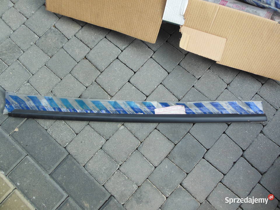 Uszczelka szyby drzwi prawy tył Fiat Brava OE osobowe Uszczelki szyb Części samochodowe Kozy