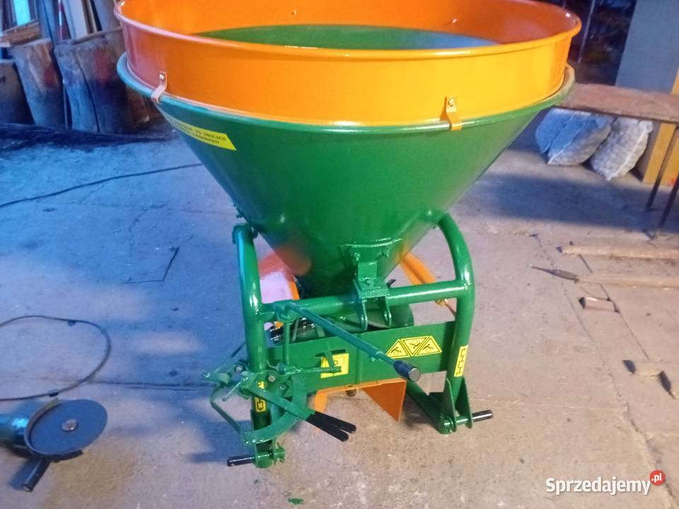 Rozsiewacz nawozu metalowy lejek