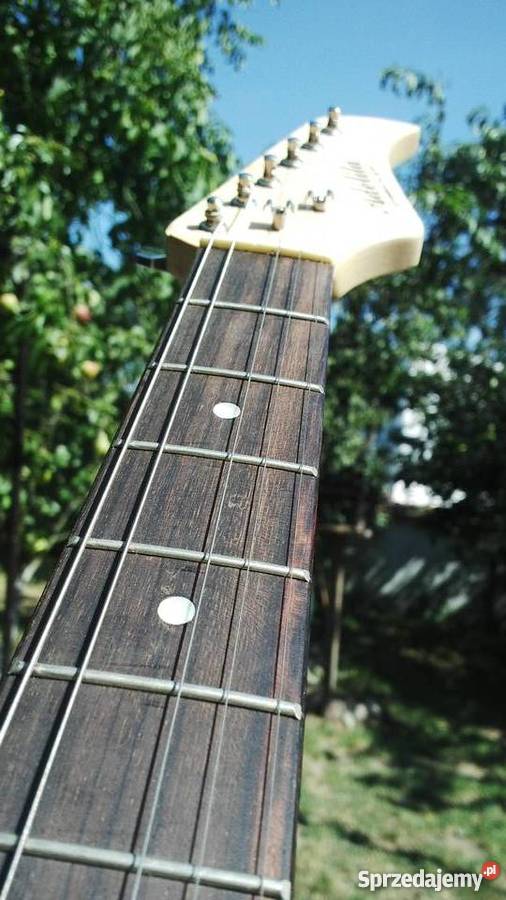 piękna Gitara elektryczna firm