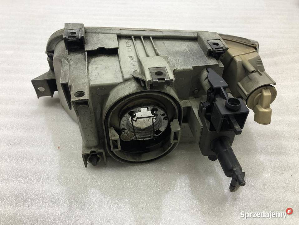 LAMPA PRAWY PRZÓD RENAULT CLIO I EU 9799