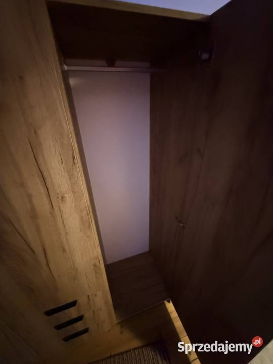 Szafa 3 drzwiowa 147177 wysokosc 177cm Pruszków sprzedam
