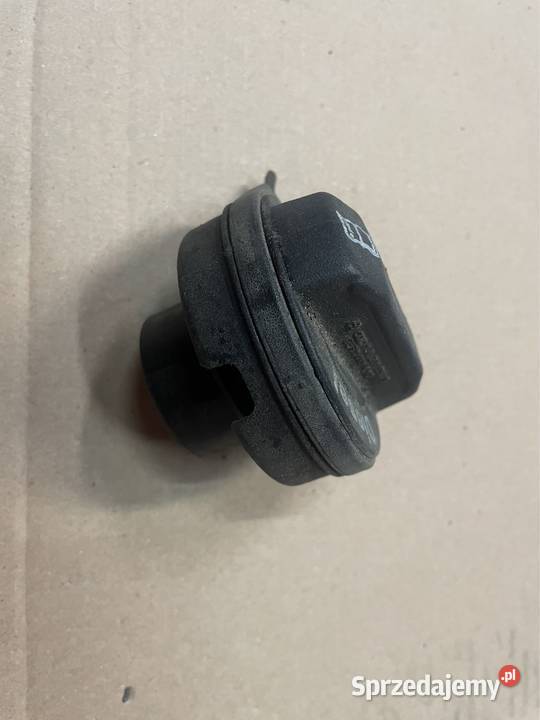 Korek wlewu paliwa 1J0201553S audi a4 b5 vw Ustowo