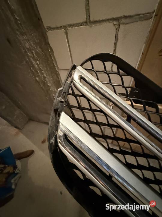 Grill atrapa kamera chłodnicy zderzaka Mercedes Chełm