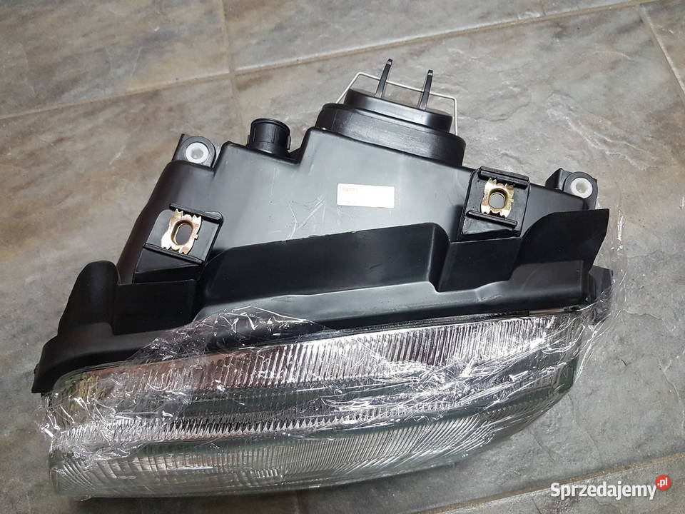 AUDI A4 B5 LAMPA REFLEKTOR LEWY PRZOD NOWY VALEO Turek