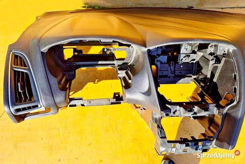 FORD FOCUS MK3 DESKA ROZDZIELCZA KOKPIT Radom