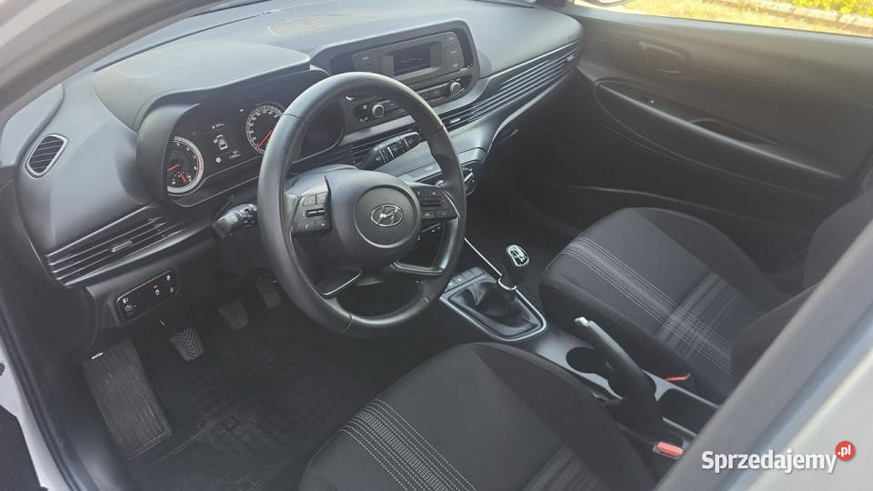 Hyundai i20 10 100 wersja Pure Salon Serwis Aso 998cm3 Bełchatów sprzedam