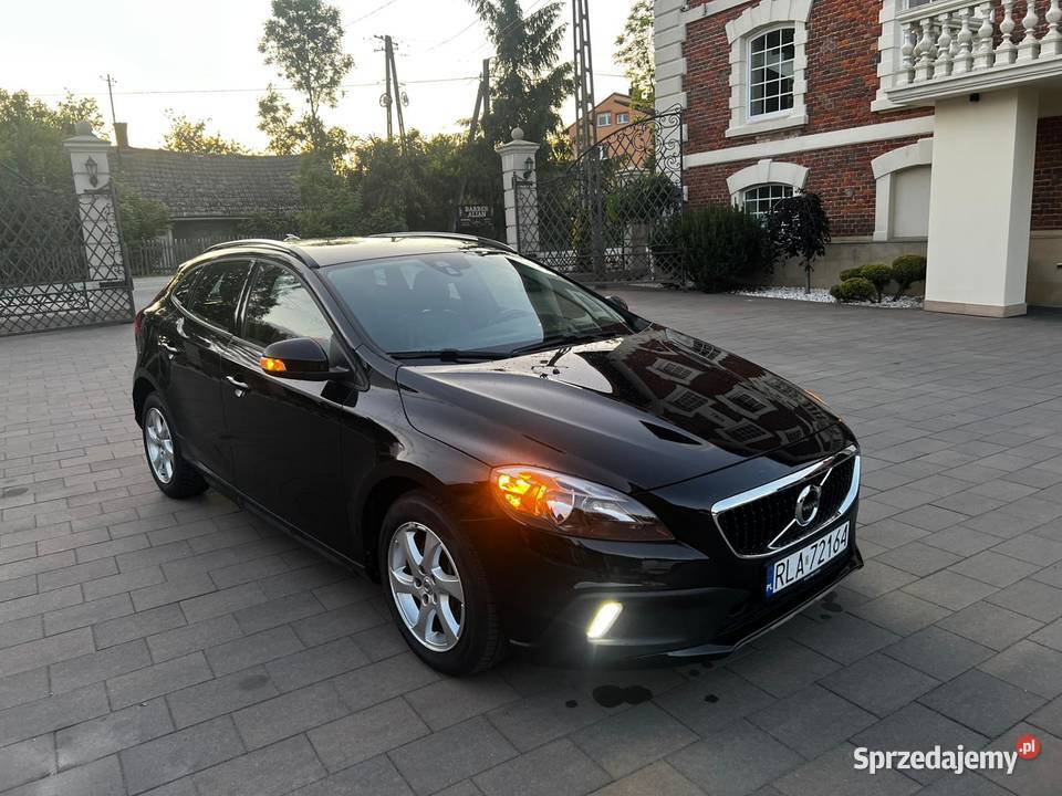 Volvo v40 diesel Albigowa