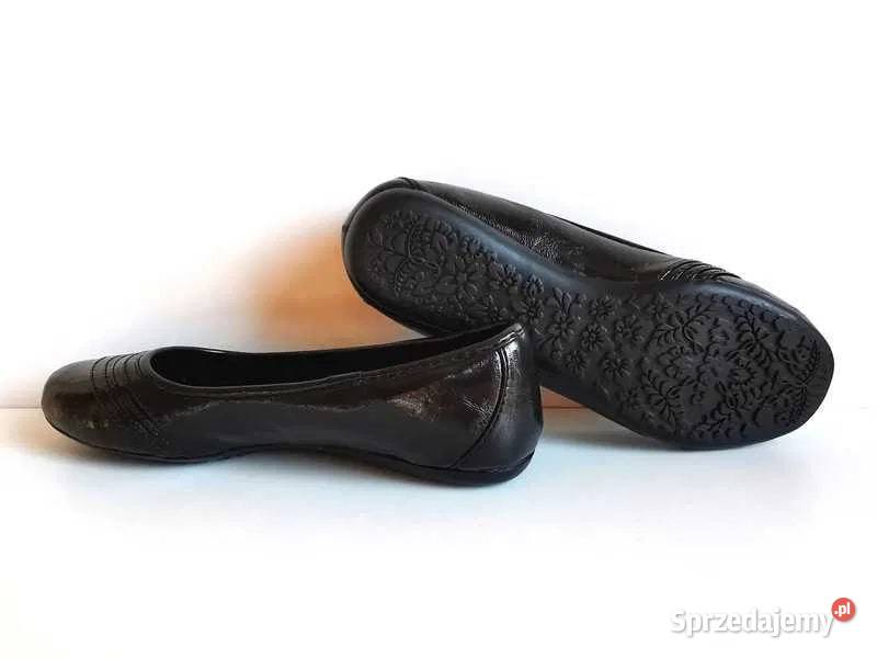 6899 KICKERS śliczne lakierowane czarne skóra 37 Kędzierzyn-Koźle