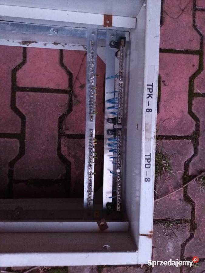 Rozdzielnia metalowa podtynkowa Kraków