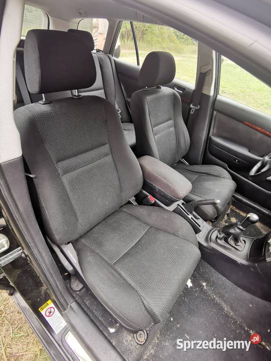 TOYOTA AVENSIS T25 KOMBI FOTELE KANAPA KPL TANIO Pionki