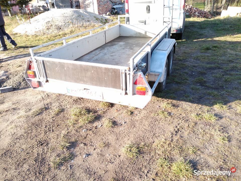 PRZYCZEPKA OSOBOWA 2000 DMC