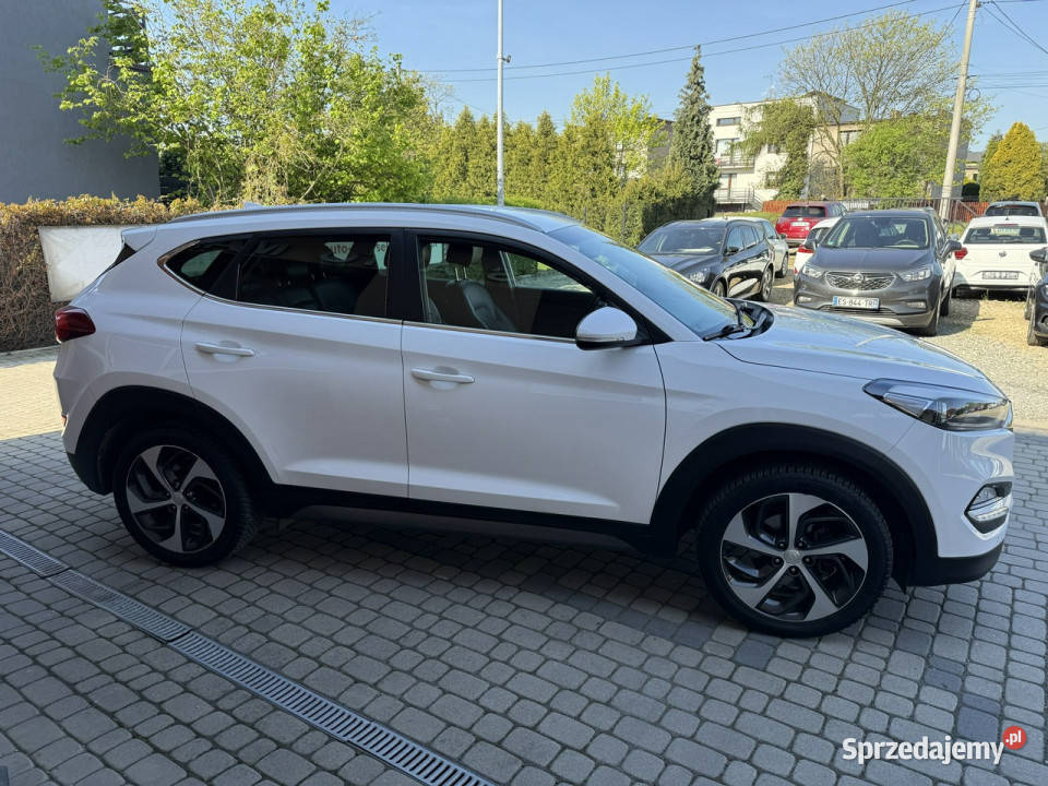 Hyundai Tucson 17 CRDI 115 Klima Navi EXECUTIVE gniazdo USB Orzech