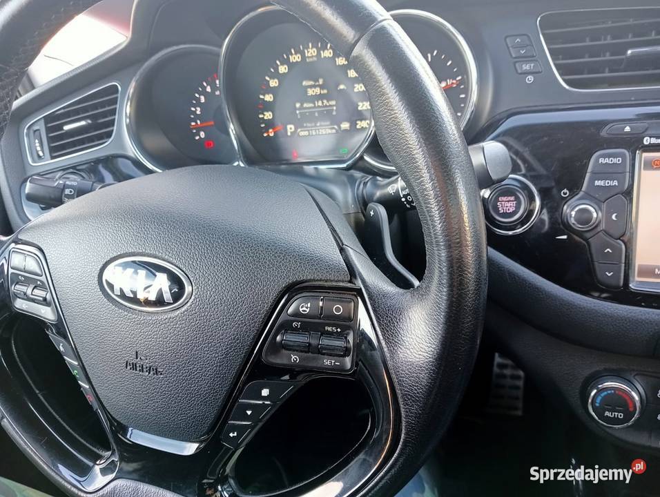 Kia Ceed manetki zmiany biegówKeyless Go automat