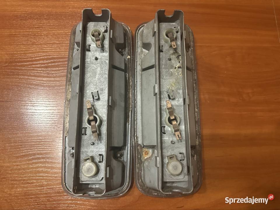 VW T2 Volkswagen Ogórek lampy tył tylne HELLA