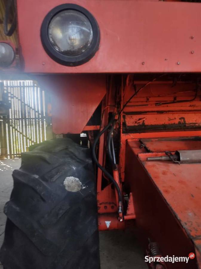 Kombajn Bizon produkcji 1990 Lubień Kujawski