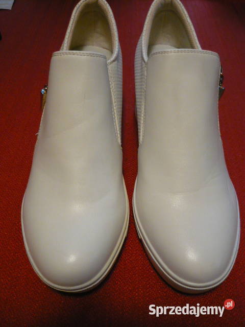 Buty beżowe SIADER skóra ekologiczna Myszków sprzedam