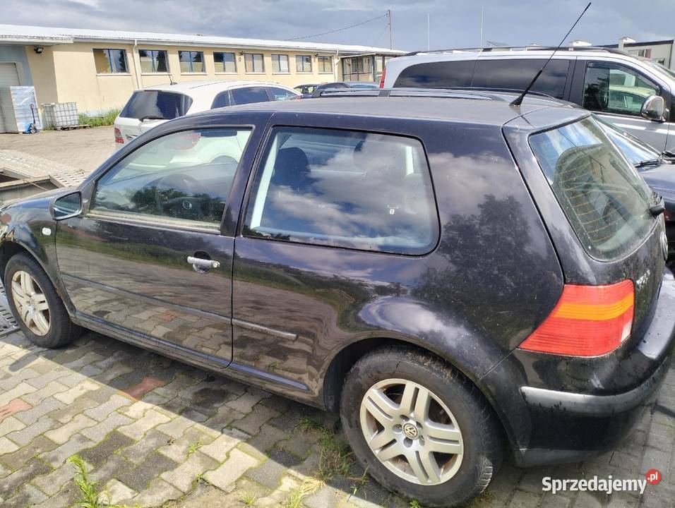Golf 4 na części silnik 1416v pomorskie Chojnice sprzedam