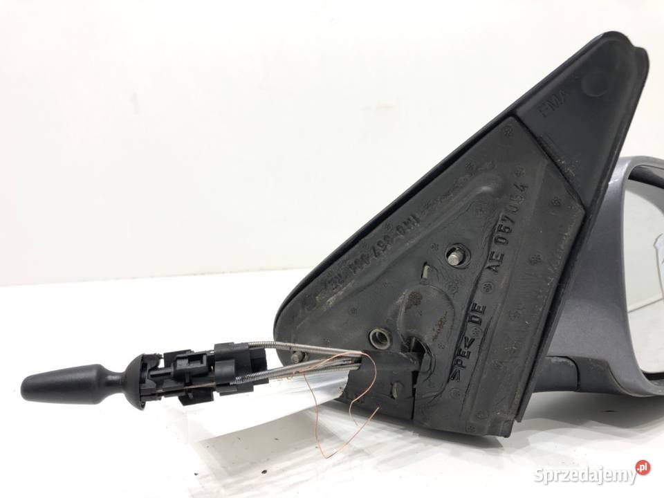 LUSTERKO PRAWY SEAT TOLEDO II SedanLimuzyna 9806