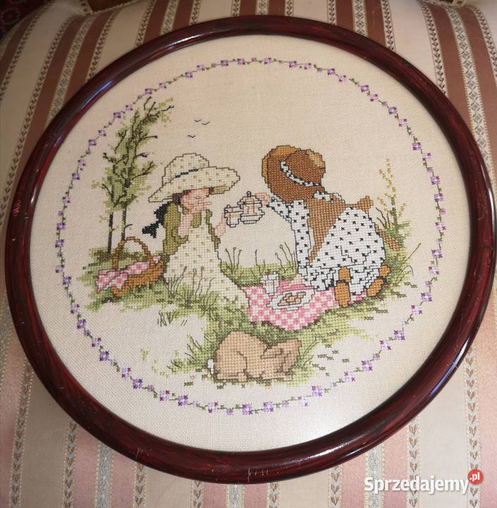 Haft obrazek szkłem Sniadanko na trawce Porcelana i szkło Gdańsk