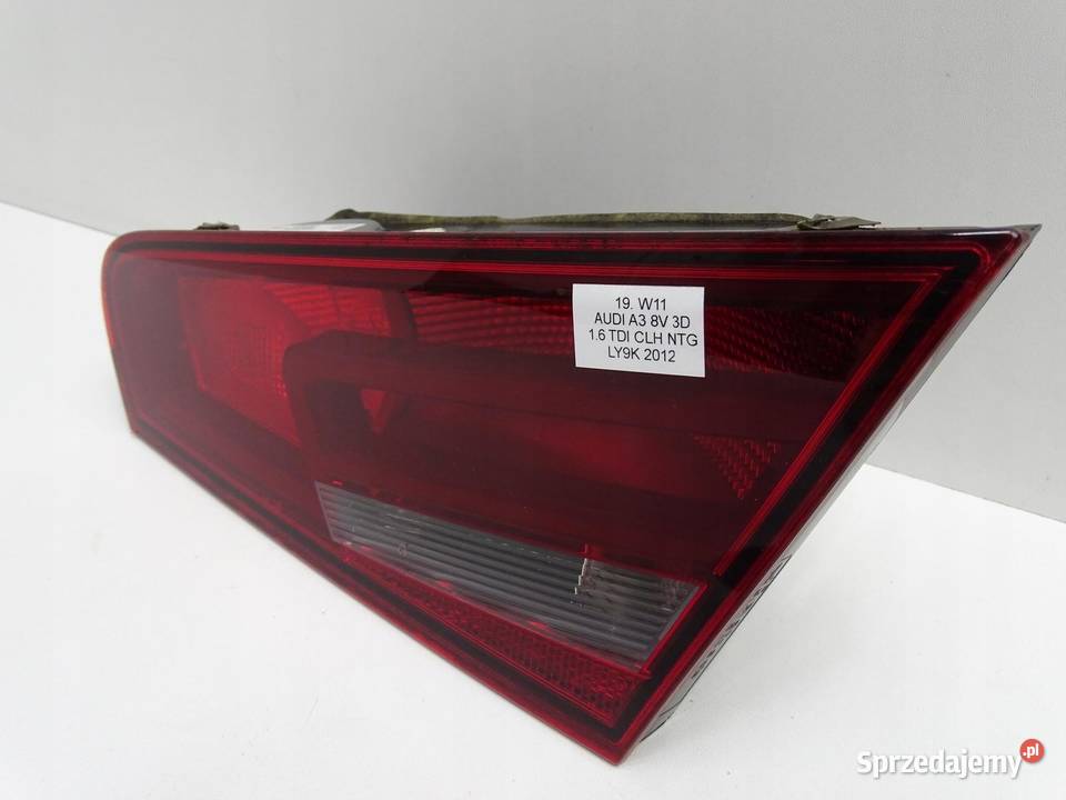 LAMPA PRAWY TYŁ PRAWA TYLNA W KLAPĘ 8V3945094 małopolskie