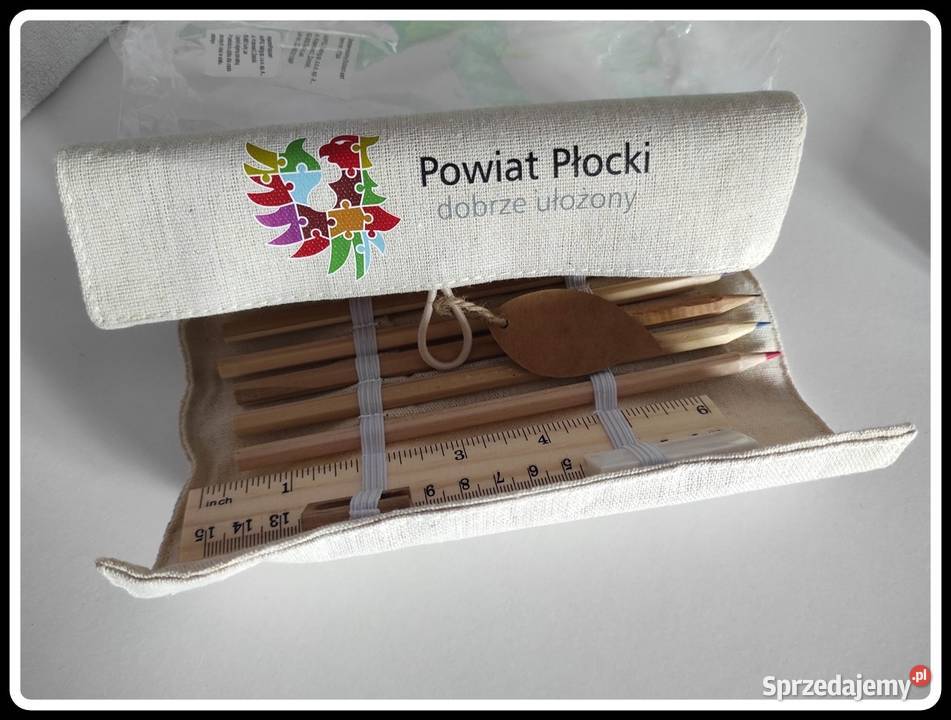 Powiat Płocki NOWY zestaw kredek w rolowanym Płock sprzedam