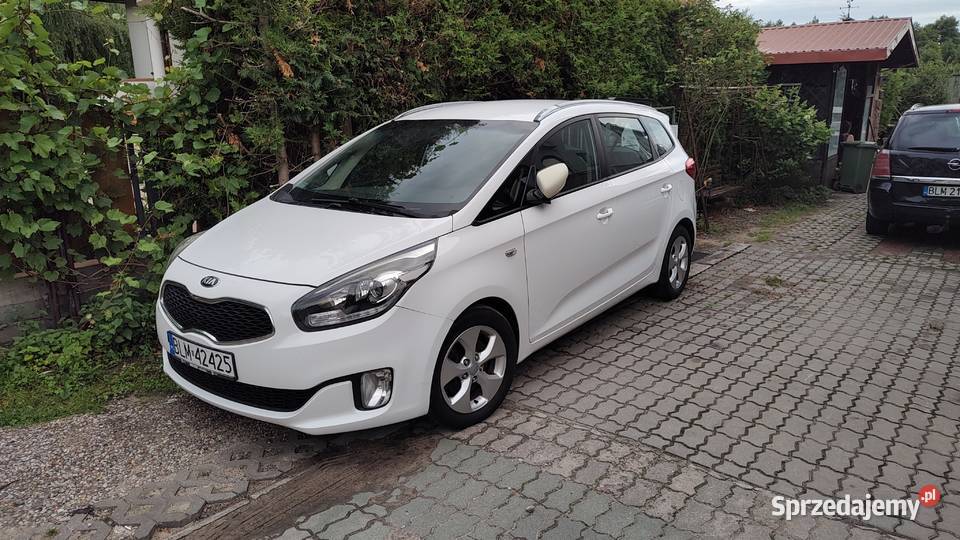 KIA Carens