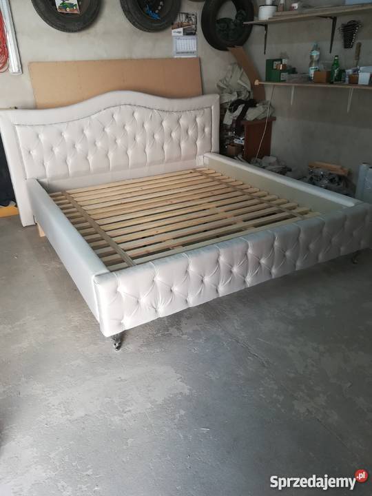 Łóżko sypialniane tapicerowane GLAMOUR głębokie Kępno