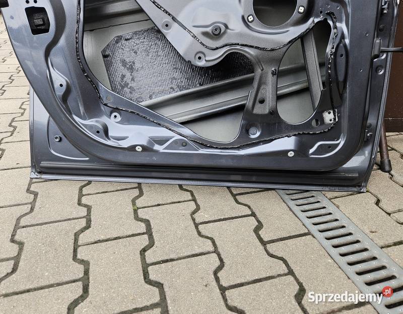 BMW F20 Sport Line LCI DRZWI LEWY PRZÓD B39 sprzedam