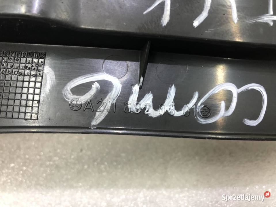 LISTWA BAGAŻNIKA LEWY TYŁ MERCEDES EKLASA W211