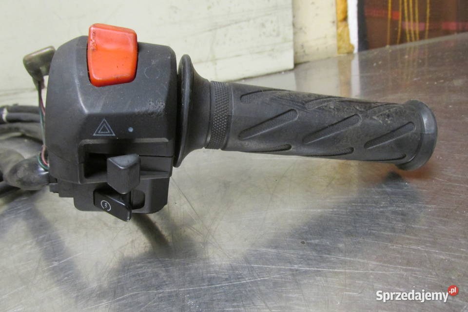 Rolgaz prawy przełącznik Suzuki Burgman 125 14r świętokrzyskie