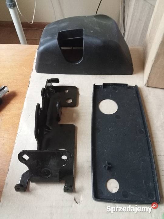 Zamek drzwi lewy John Deere AL115310 Wschowa