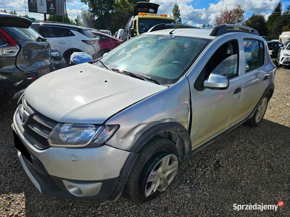 2014 Dacia SANDERO STEPWAY 1.5 DCI - USZKODZONY LEWY PRZÓD