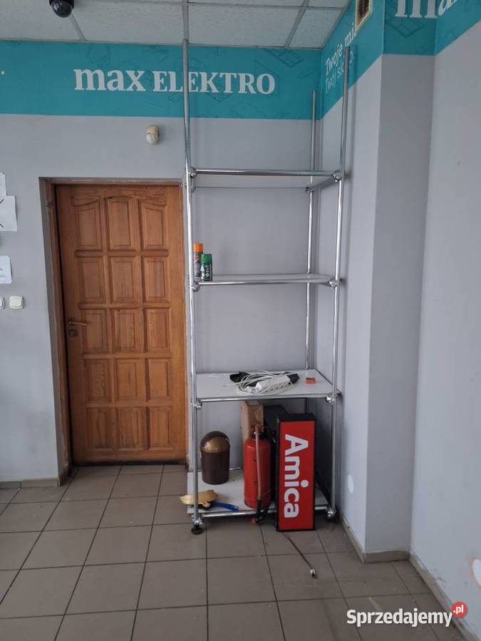 lada i regały sklepowe z rurek chromowanych