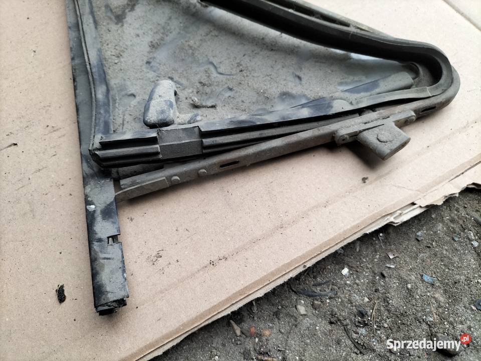 FIAT 126P 125 P MALUCH SZYBA TRÓJKĄT DRZWI PRAWY Kamień-Kolonia